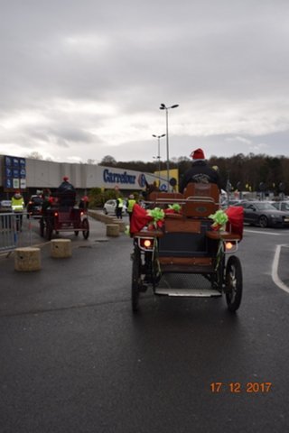 (082) Père Noël à Carrefour le 17 décembre 2017
