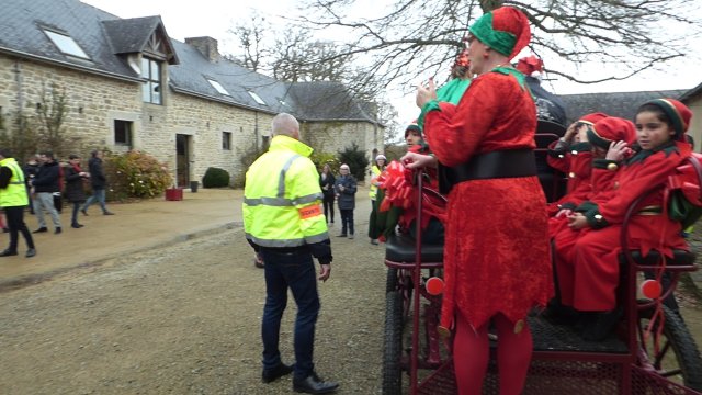 (082) Père Noël à Carrefour le 17 décembre 2017