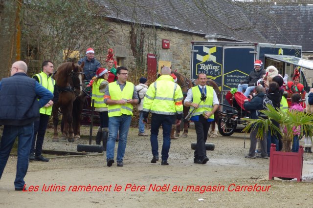 (082) Père Noël à Carrefour le 17 décembre 2017