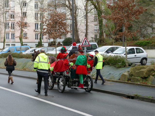 (082) Père Noël à Carrefour le 17 décembre 2017
