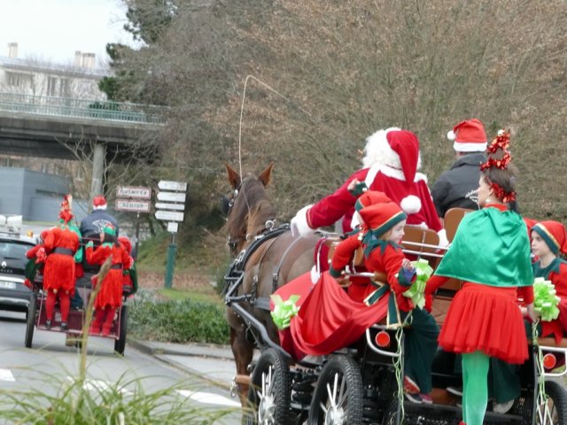 (082) Père Noël à Carrefour le 17 décembre 2017